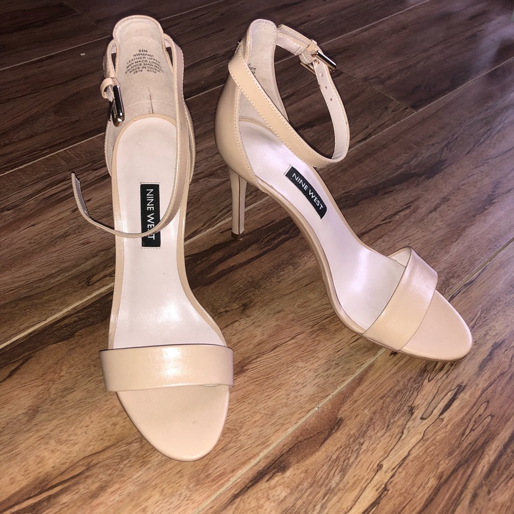 Tan leather heels